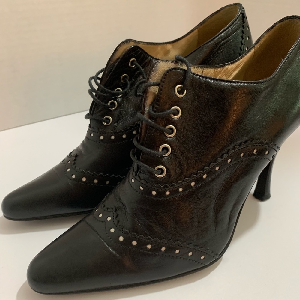 Dolce & Gabbana black leather boots Size 37 /US 7